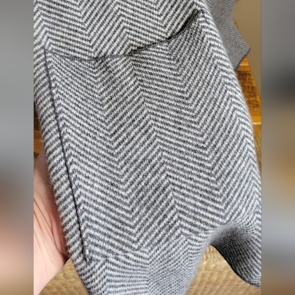 Benedetta.b merino wool made in Italy medium open cardigan grey herringbone patt - Picture 2 of 6